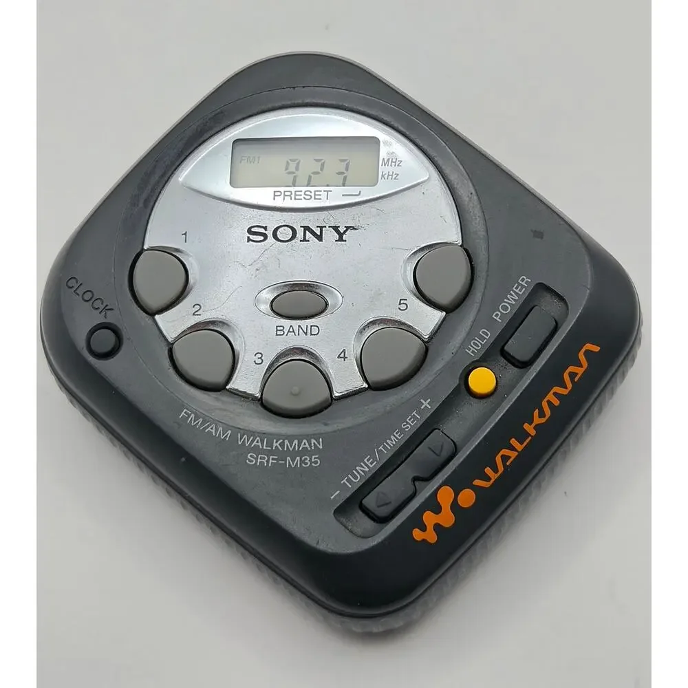 Sony SRF-M35 FM / AM Digital Walkman Radio Portable Tested Works Gray